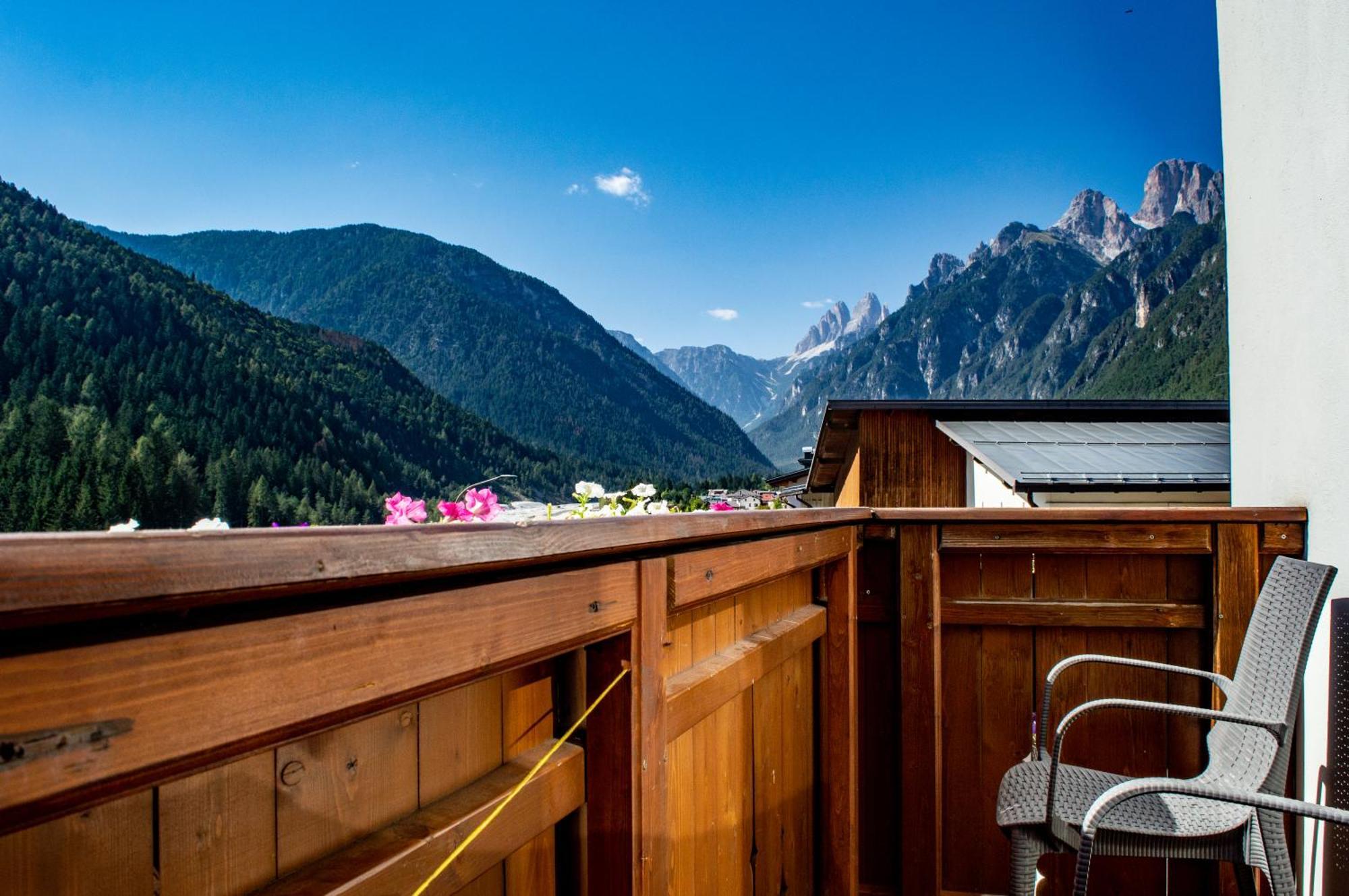 Albergo Serena Auronzo di Cadore Exterior foto