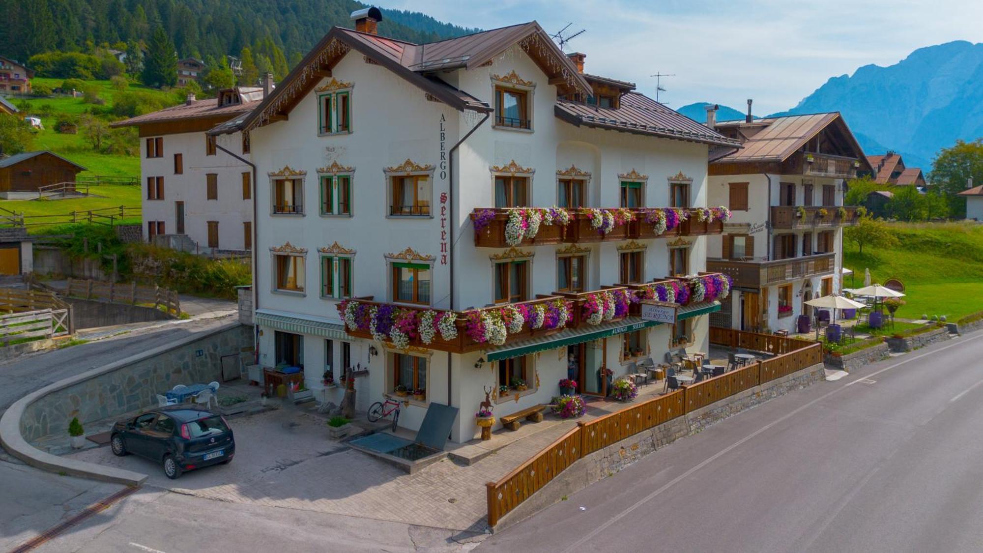 Albergo Serena Auronzo di Cadore Exterior foto